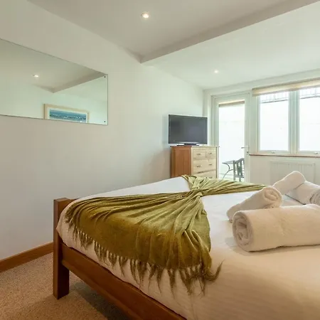 Headland Beaches Holiday home *